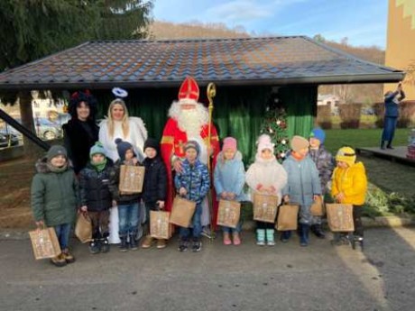 ffde08b1-624d-47dd-8e0e-8cbc5e304796