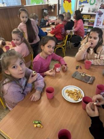 fcfd43a8-ceef-4eaf-afb9-96e5f5090601