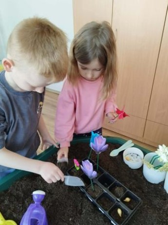 f722637b-abb2-460f-85c7-cf654d44fa9d