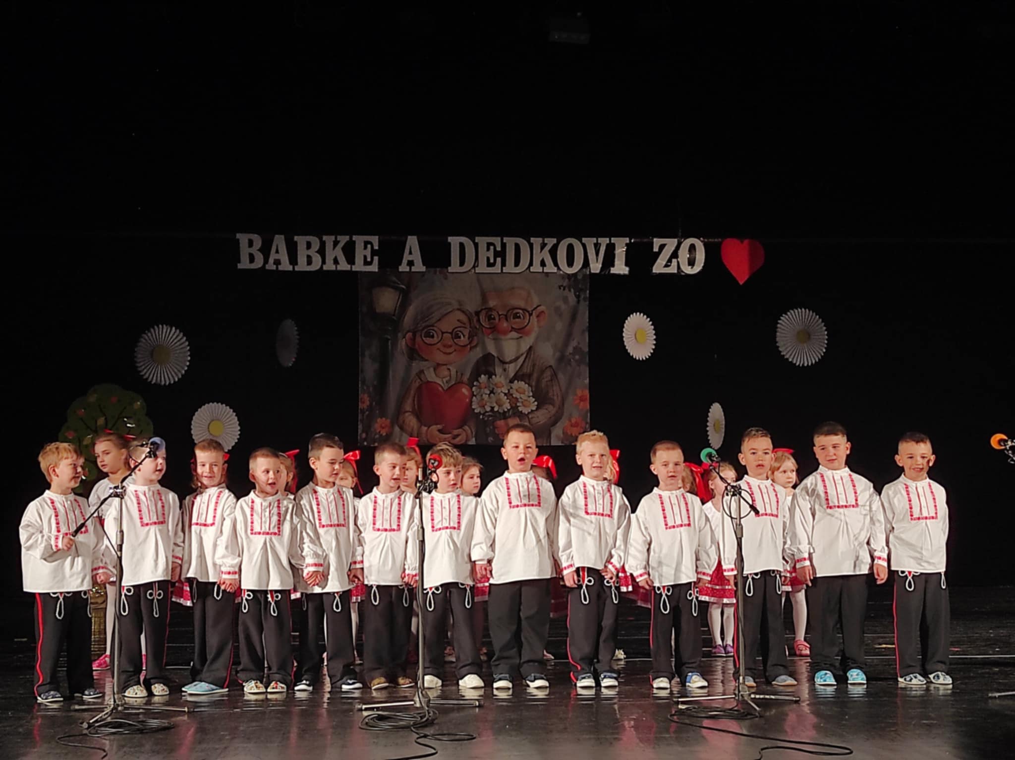 bee636a5-3df3-4660-b4ae-48427bf44528