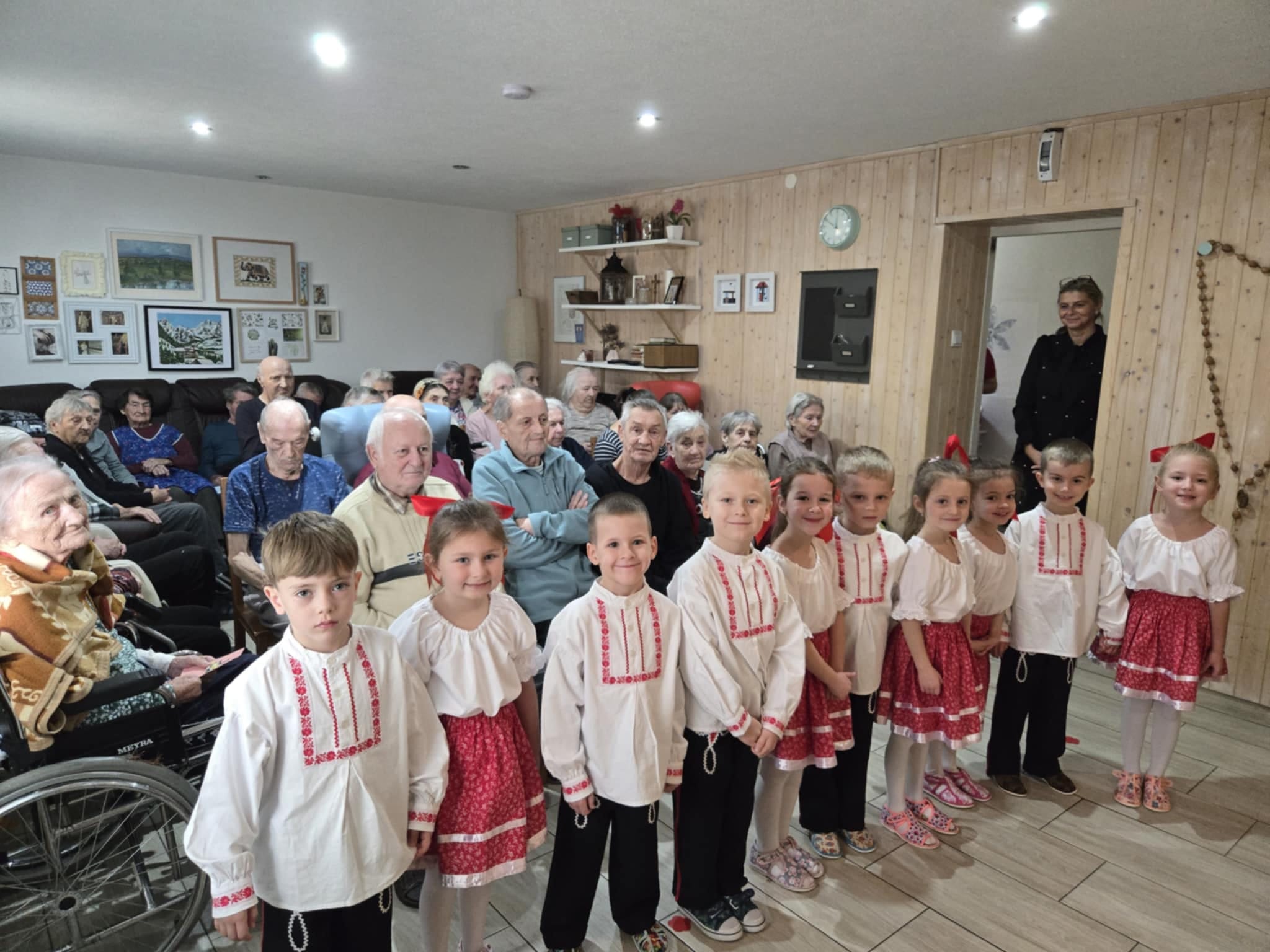 573053839_880551467628386_2280793420960580408_n