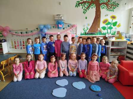 e385ce82-1f75-4a57-9c81-d087aeb78dc3