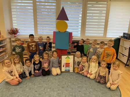 136a2228-a09a-407b-af5f-f9575a74e512