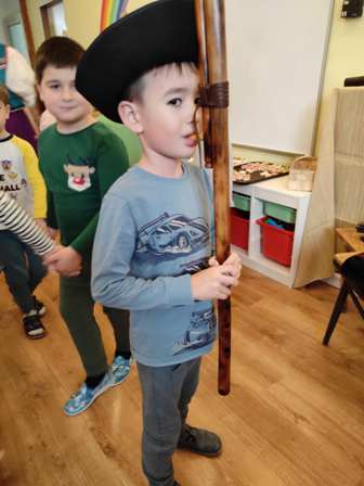 84fe9ee4-1925-4cb8-bf47-f4cd304ea939