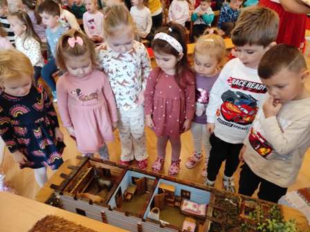 42707206-7b51-4c10-ae32-8474aebbcfcd