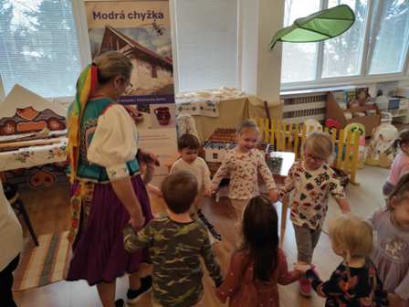 a446c763-d21e-4a69-96db-69051044cfcd