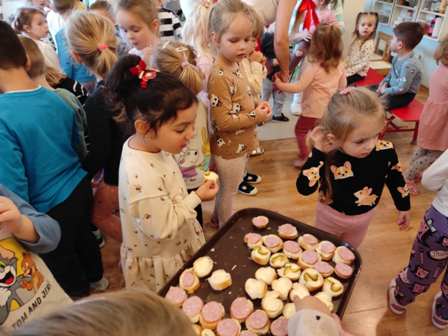 ae5b38e7-1123-4130-8203-63dc9f48a22b