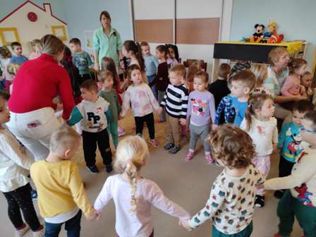 d9e35c8e-b6d8-4600-92d8-784470ce0a46