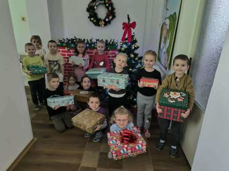 f55614c4-bab0-4bbf-ac4a-376e68bec93d