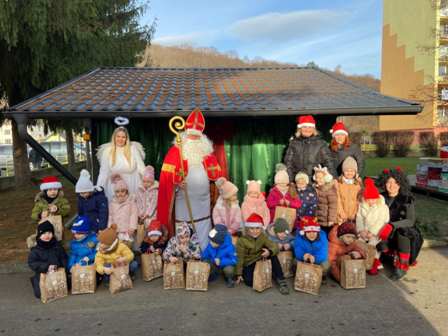 71e09c7c-8b85-4c64-aed1-ce1ca6a0152c