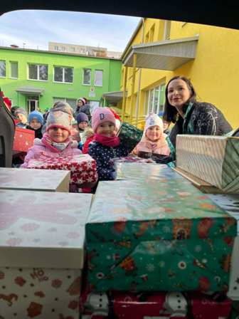 f982aaff-93c2-4d9b-940e-9b5606eb2e9e