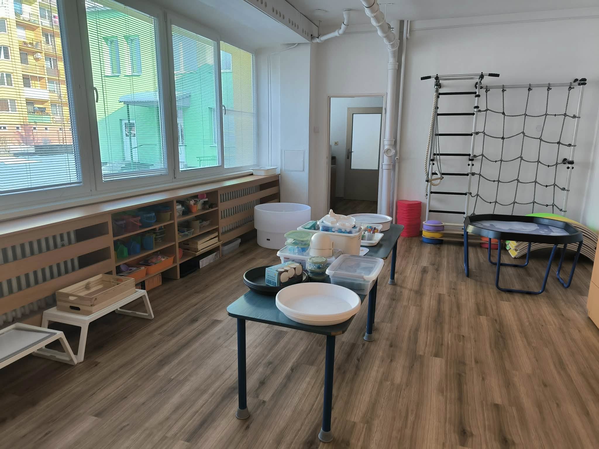 618425717_1319066403359476_8888464616700906619_n