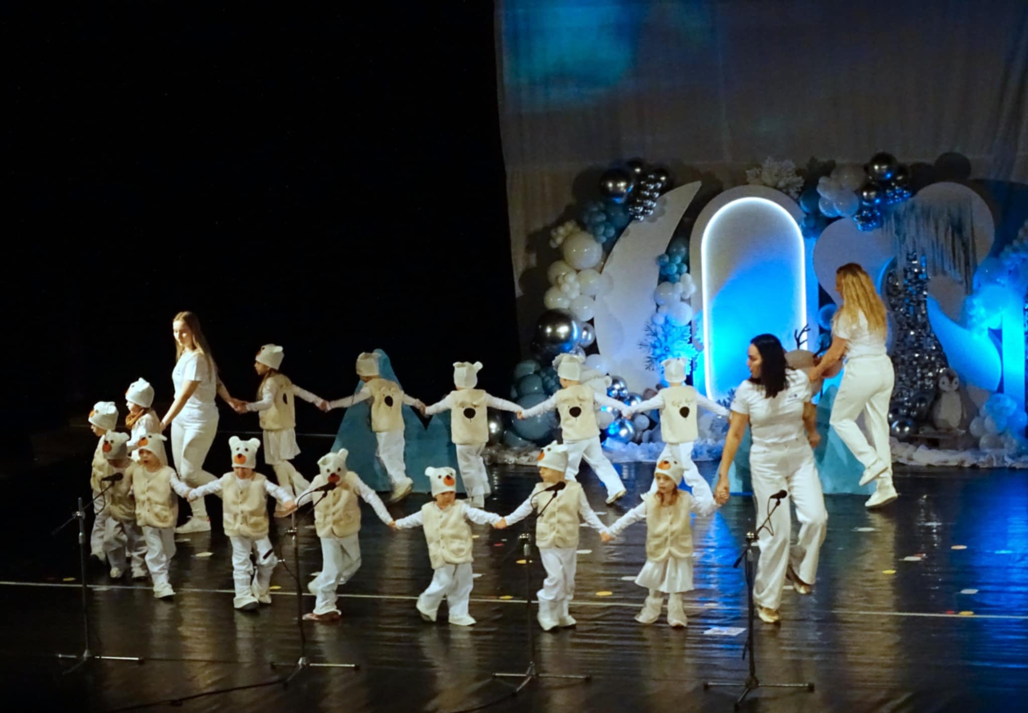 1a6adc01-2ad0-4c87-a7b7-628e1e575855