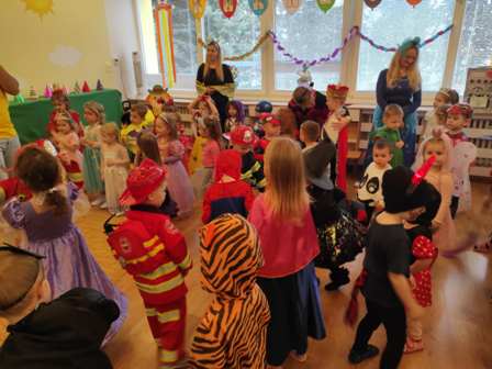 2a2715b7-e9eb-4fc7-806b-d04ecdac15d1