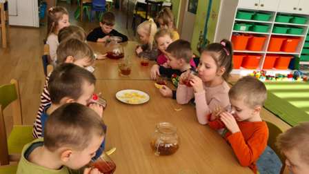 8eb70420-9a9e-425a-b06a-cdbb85e796be