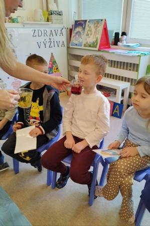 19ee8aa7-ed4c-4b10-93e5-55fe858d9f88