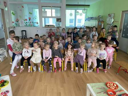 4b133f8f-d09e-40c4-b082-8008a657bcc2