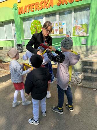 7c2cf179-845c-43cb-a99f-d464e0d0e49f